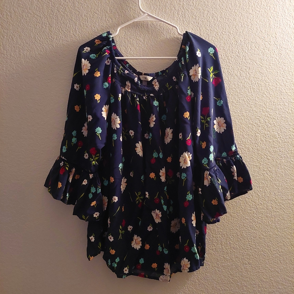 Terra & Sky Navy Top 1X